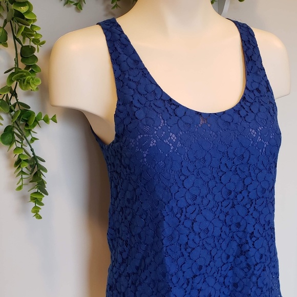 Aritzia Tops - ⛄3/$15 Talula Blue Lace Top